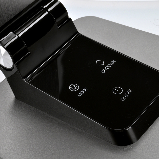 WO51S Led stolová lampa stmievateľná 11W, brúsený hliník