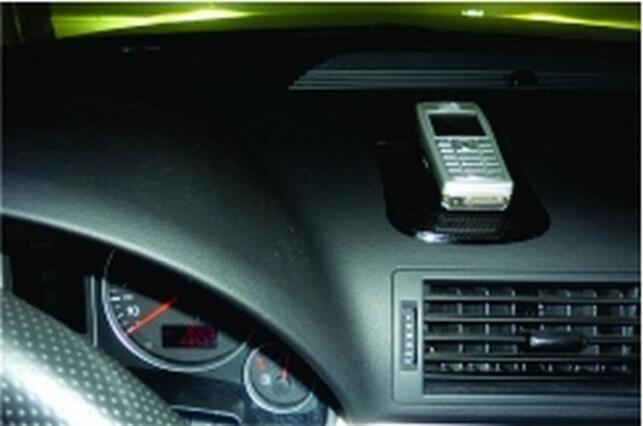 Prilnavá podložka do auta / Top