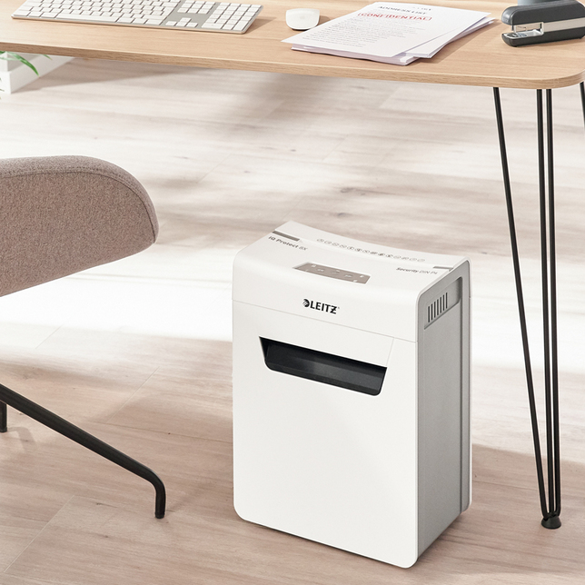 Skartovačka Leitz IQ Protect 8X 4,5x30