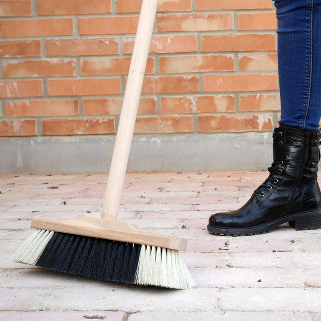 Zmeták, portviš drevený 30 cm s násadou 140 cm
