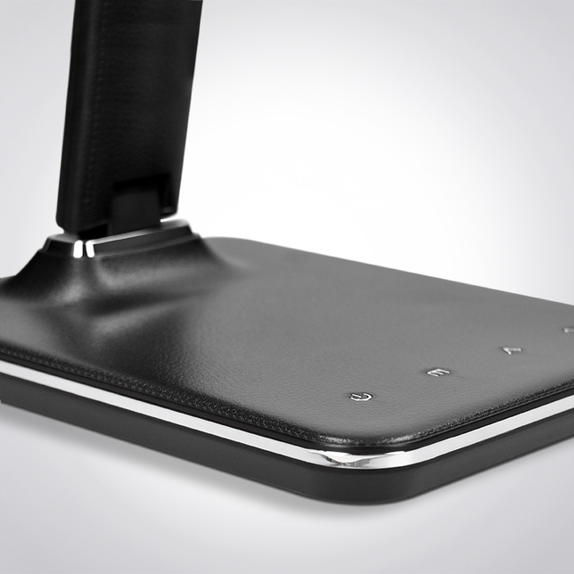 WO45B Led stolová lampa s displejom 9W, čierna imitácia koža