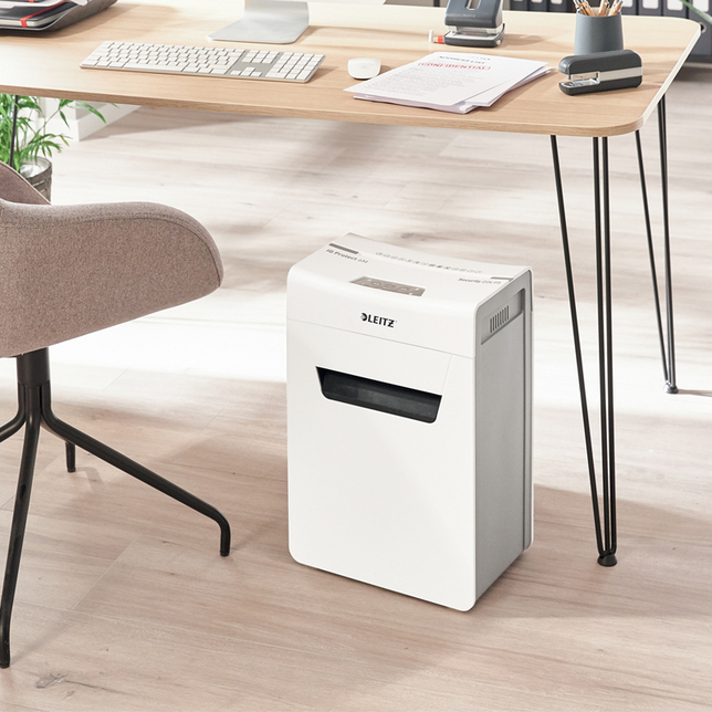 Skartovačka Leitz IQ Protect 6M 1,5x20