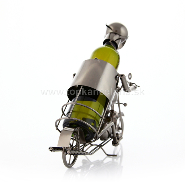 97058 Kovový stojan na víno, motív motorkár