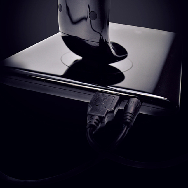 WO37B Led stolová lampa stmievateľná 12W, čierna