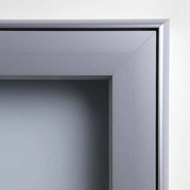 Vitríny do exteriéru extra pevné