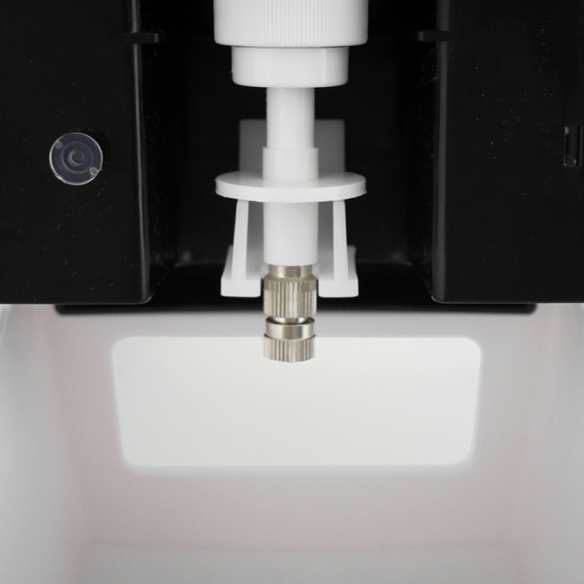 Stojan s dávkovačom na dezinfekciu rúk s poličkou